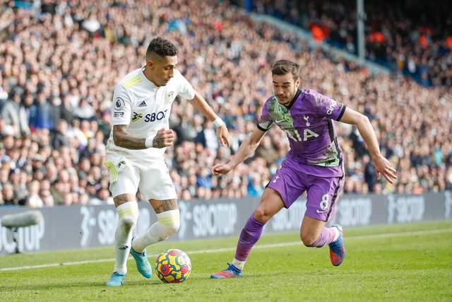 英超-B费点射迪亚洛绝杀 曼联2-1逆转曼城